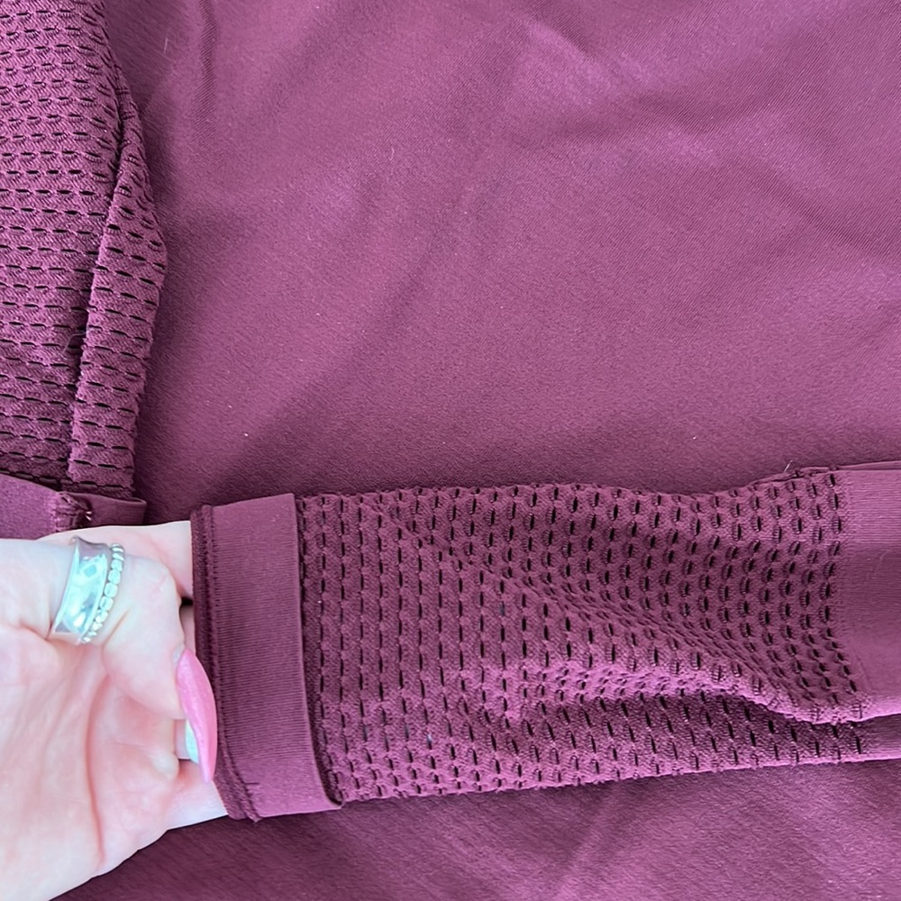 Fabletics Long Sleeve - Picture 3 of 5